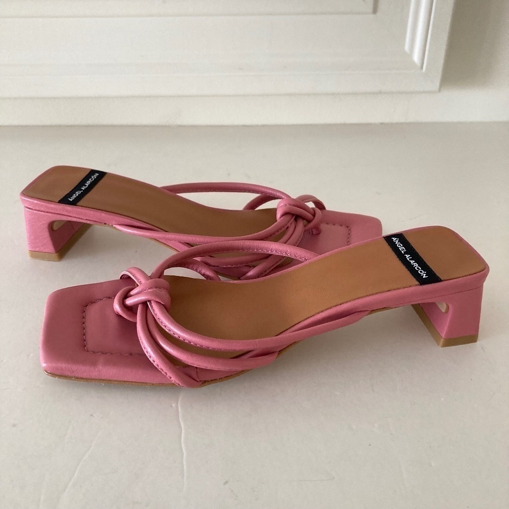 NWOT Angel Alarcon Anthropologie Slingback Heeled Thong Sandals Pink Leather